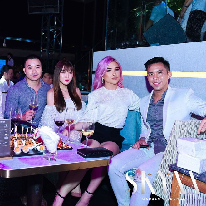 Đẳng cấp hot girl khi hẹn nhau xập xình: Lúc đi hết mình, lúc về có cả rổ ảnh thần thái ngút ngàn - Hình 19