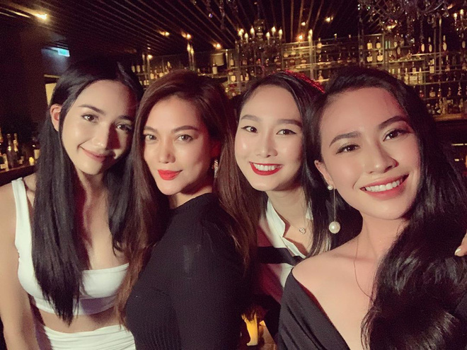 Đẳng cấp hot girl khi hẹn nhau xập xình: Lúc đi hết mình, lúc về có cả rổ ảnh thần thái ngút ngàn - Hình 26