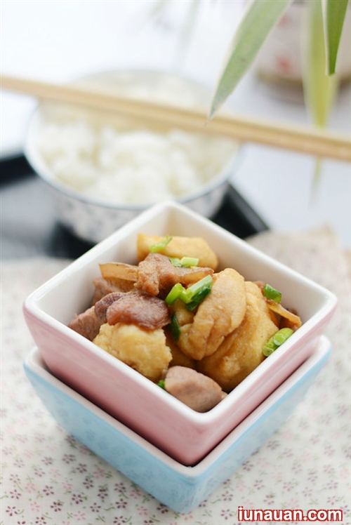 Đơn giản, ngon cơm với món thịt ram đậu phụ cho bữa cơm chiều ! - Hình 1