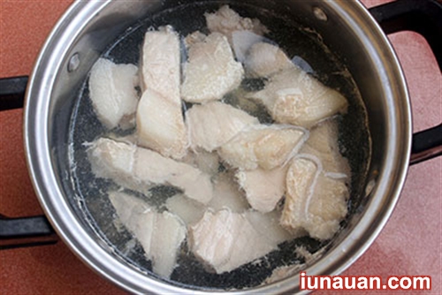 Đưa cơm với món thịt kho cà muối và tương bần dân dã, thơm ngon ! - Hình 2