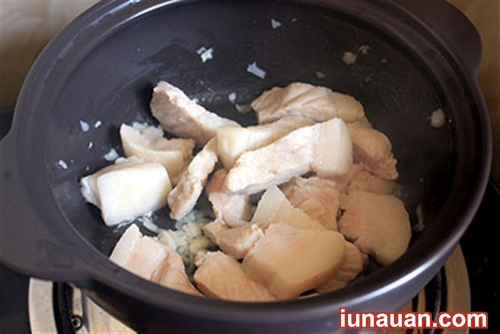 Đưa cơm với món thịt kho cà muối và tương bần dân dã, thơm ngon ! - Hình 3