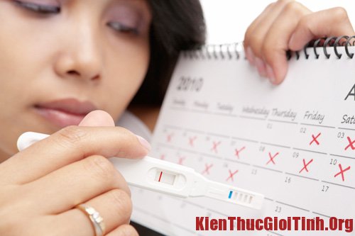 Dùng que cấy tránh thai có làm mất kinh không? - Hình 2