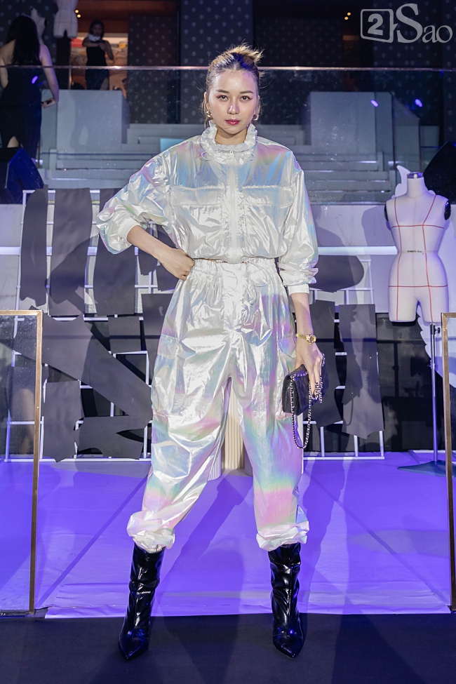 Giữa dàn sao lên đồ chặt chém nhau, chị em nhà Thiều Bảo Trang - Thiều Bảo Trâm đơn giản lại đẹp chất ngất - Hình 7