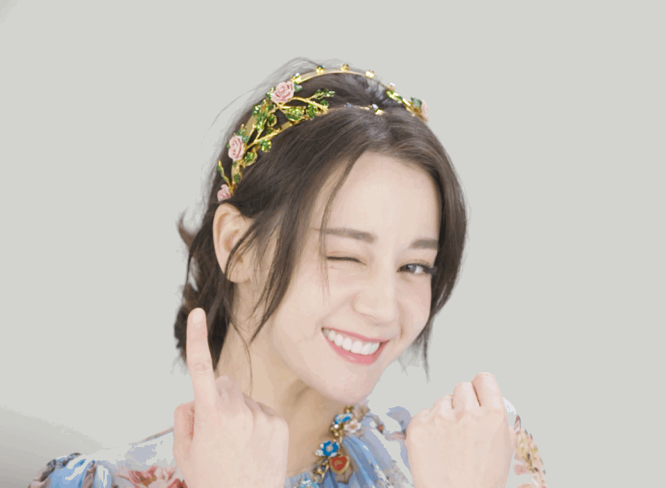 Khi nữ thần Cbiz nháy mắt: Nhiệt Ba - Dương Mịch thả thính cực đỉnh nhưng mỹ nhân huyền thoại chỉ có một - Hình 1