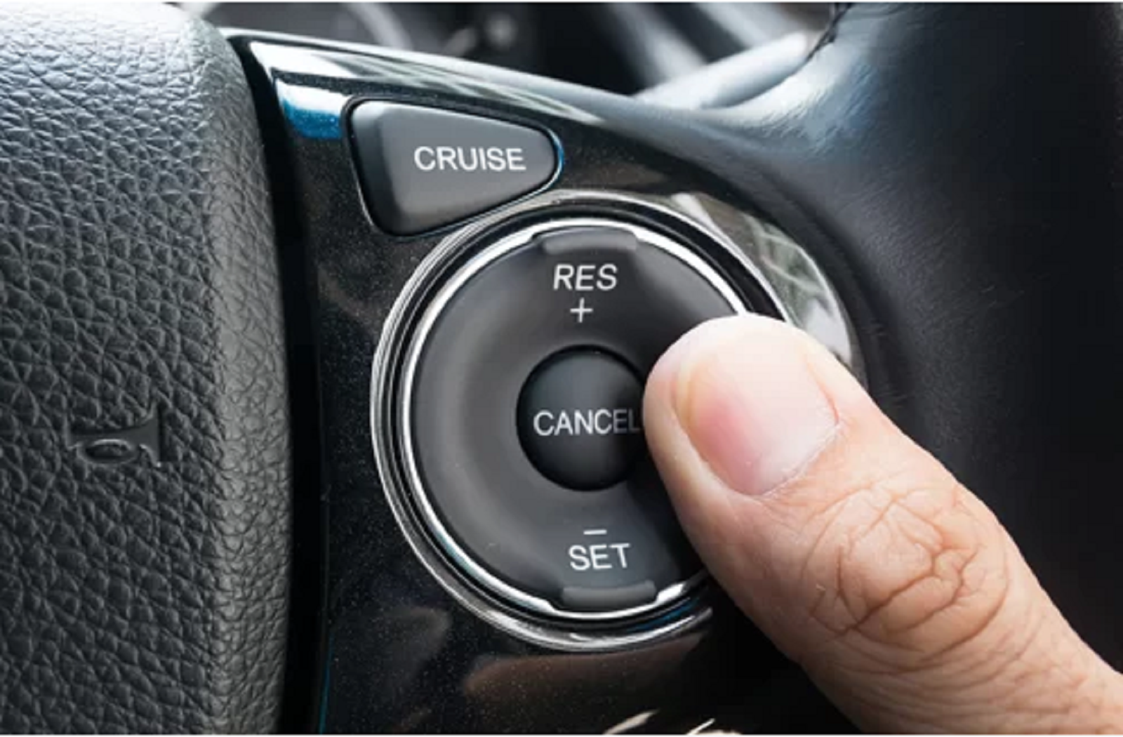 Lỗi chết người của hệ thống Cruise Control trên ô tô và cách xử lý - Hình 1