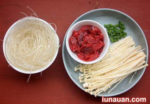 Nhanh gọn với món miến bò nấm cho bữa sáng đủ đầy ! - Hình 2