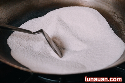 Ứa nước miếng với món gà nướng muối ngọt thơm siêu hấp dẫn ! - Hình 4