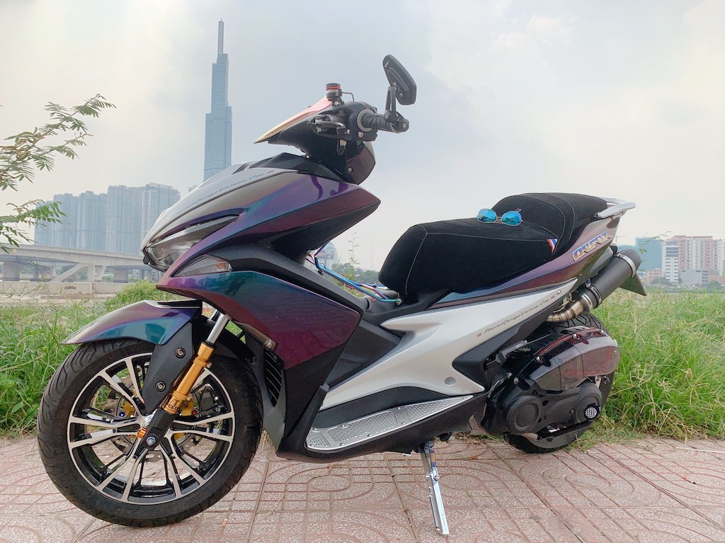 Người Thái độ Yamaha NVX máy "xổ trái" 200cc đầu tiên ở Việt Nam - Xe ...