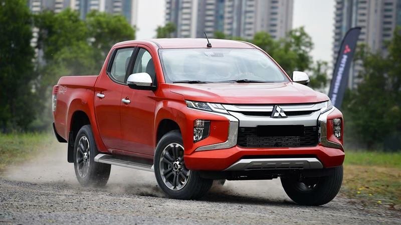 Xe bán tải ồ ạt giảm giá, riêng Isuzu Dmax giảm tới 160 triệu đồng - Hình 4