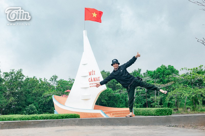 Bộ ảnh khám phá 60/63 tỉnh thành của chàng trai 27 tuổi: Dành cả thanh xuân để đội mũ, chụp ảnh và check-in - Hình 13