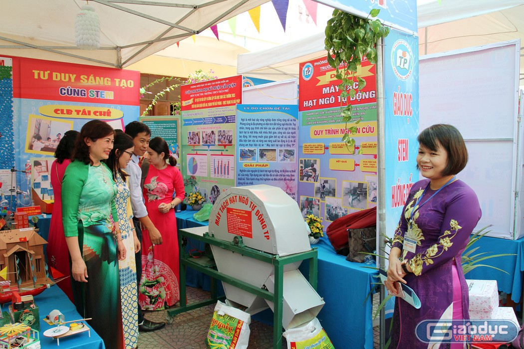 Học trò STEM: Thiết kế hệ thống tưới rau thông minh bán tự động - Hình 7