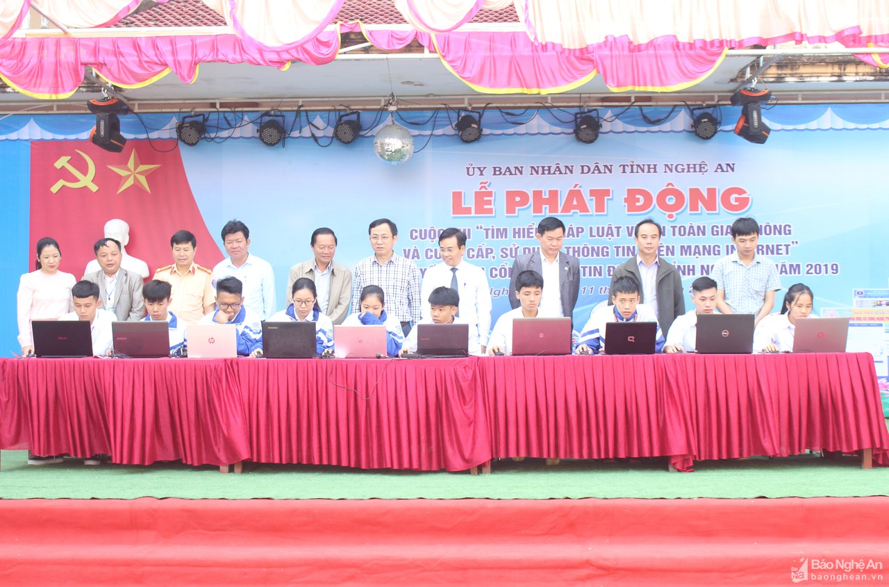 Nghệ An: Sẽ trao 16 giải thưởng cuộc thi tìm hiểu pháp luật về an toàn giao thông - Hình 3