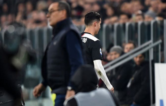 Ronaldo bị thay ra 2 trận liên tiếp: Nổi cơn tam bành, nội bộ Juventus lục đục? - Hình 2