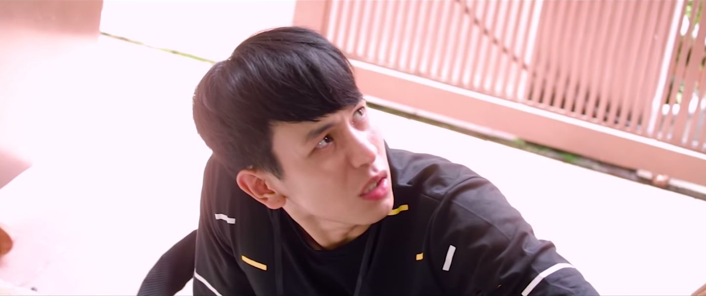 Vì gặp được em: Hotboy Hoàng Minh bị ăn đòn nhừ tử - Hình 7