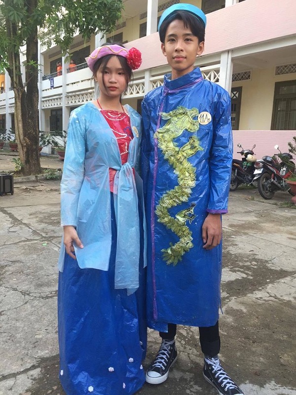 Đã mắt ngắm nhìn màn trình diễn trang phục tái chế đẹp như bữa tiệc dạ hội của teen Lê Hồng Phong - Hình 14