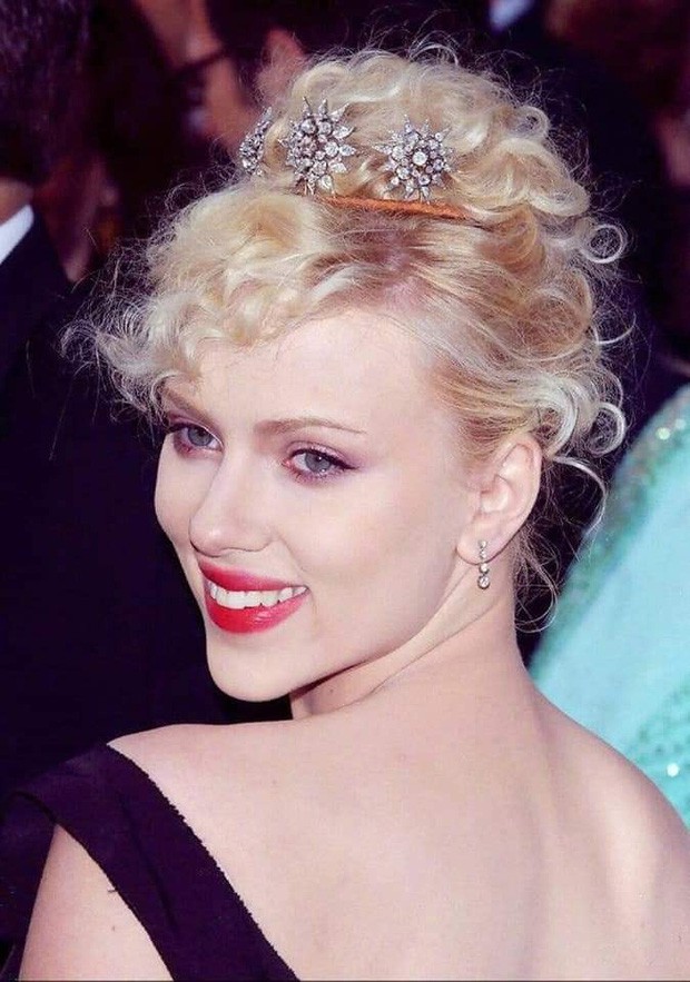 Vẻ đẹp thời thiếu nữ của Scarlett Johansson - Hình 2