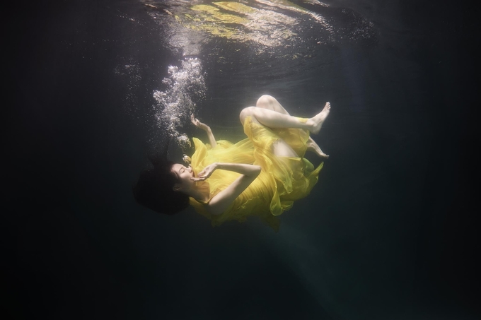 Người mẫu nội y số 1 châu Á đắm mình dưới nước đẹp mê hồn - Hình 5