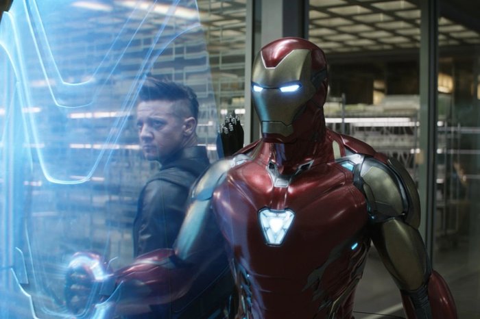 Sốc Iron Man xuất hiện trong Trailer Avengers Endgame là người đến tương  lai