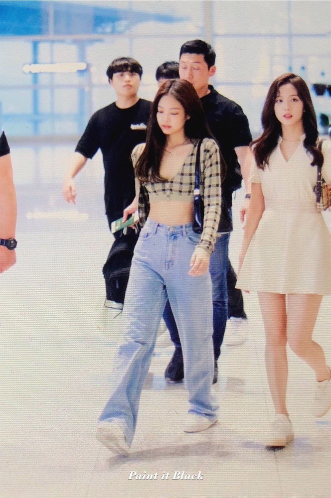 4 mỹ nhân BlackPink được khen dáng đẹp dù mặc quần ống rộng - Hình 3