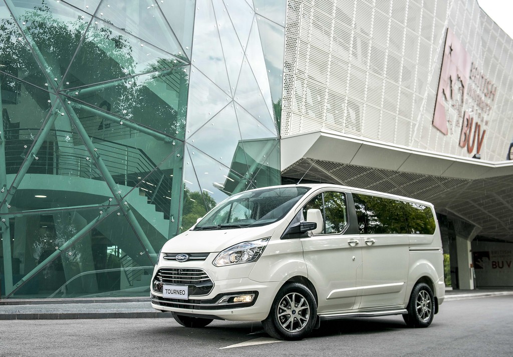 Bùng nổ xe MPV cỡ trung ở Việt Nam - Hình 1