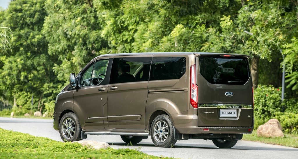 Bùng nổ xe MPV cỡ trung ở Việt Nam - Hình 25