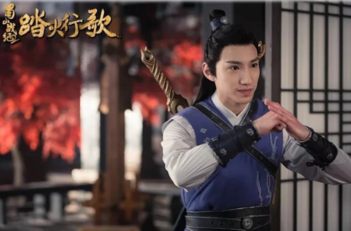 Chưa bay qua Hà Lan hội quân, Văn Hậu bị phát hiện đóng phim cổ trang kiếm hiệp? - Hình 1