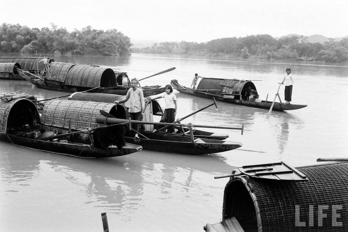 Cuộc sống ở Huế năm 1961 qua ảnh độc của tạp chí Life - Hình 2