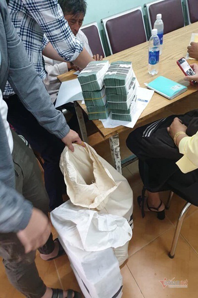 Cuối năm, người người vác bao tải tiền lao vào cơn sốt đất - Hình 4