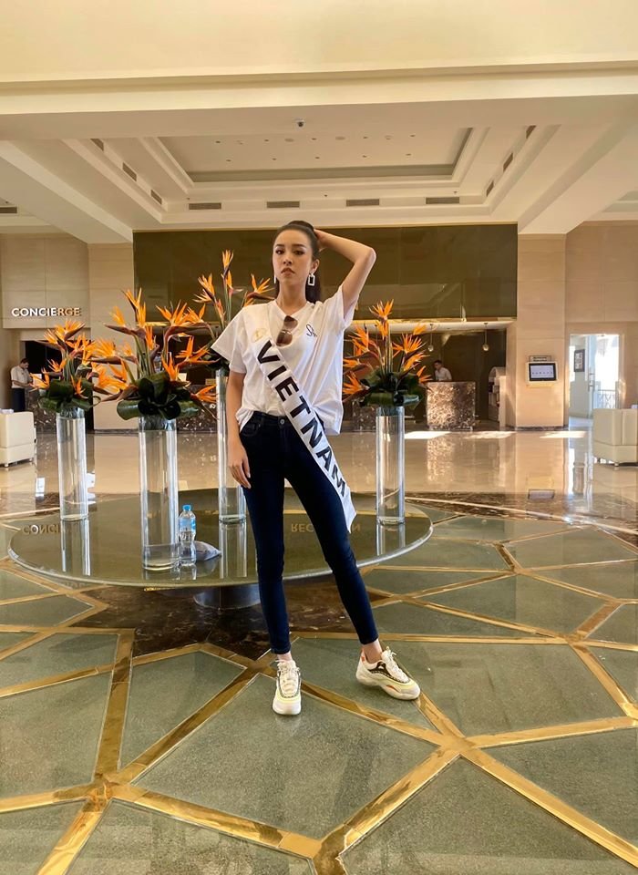 Món quà thời trang nhỏ nhưng có võ của Á hậu Thúy An khiến loạt thí sinh thích thú tạo nét ở Miss Intercontinental - Hình 2