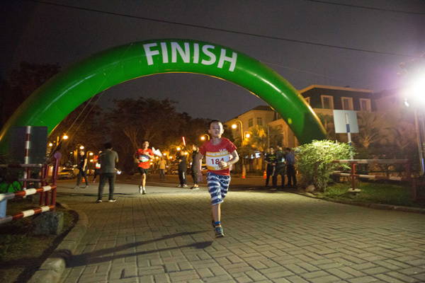 'Run for the Earth' quyên góp 2.579 cây xanh - Hình 5