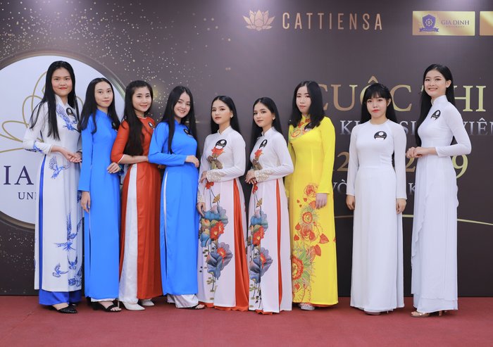 Sinh viên Đại học Gia Định khoe nét đẹp rạng rỡ với trang phục áo dài tại sơ khảo Hoa khôi Sinh viên NHG 2020 - Hình 10