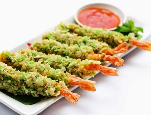 Tôm chiên thì ai cũng biết nhưng làm sao để có màu xanh thì cần bí quyết - Hình 4