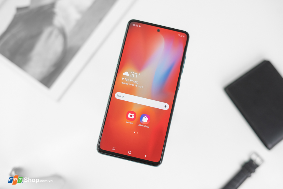 Trên tay Samsung Galaxy A51: Màn hình đẹp như Note 10, 4 camera, giá hấp dẫn - Hình 3