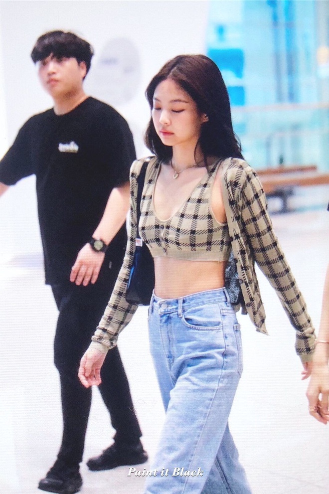 jennie va dan my nhan han mua dong van mac ao len ngan khoe eo thon 9b8f4b