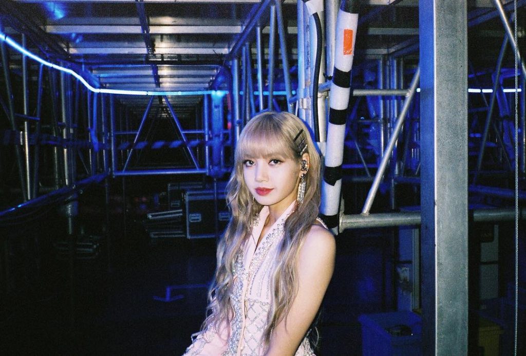 Đến Trung Quốc cũng phải chỉ trích netizen xứ Hàn vì 'cả gan' miệt thị Lisa (BLACKPINK) - Hình 2