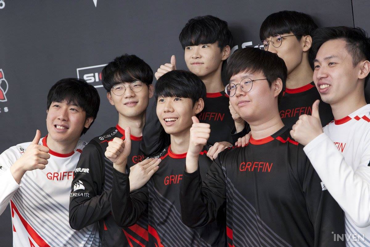Fan hâm mộ sau thảm bại của SKT trước GRF :Niềm hy vọng cuối của đế chế cũ đã bị dập tắt. Triều đại của Faker đã kết thúc rồi - Hình 2