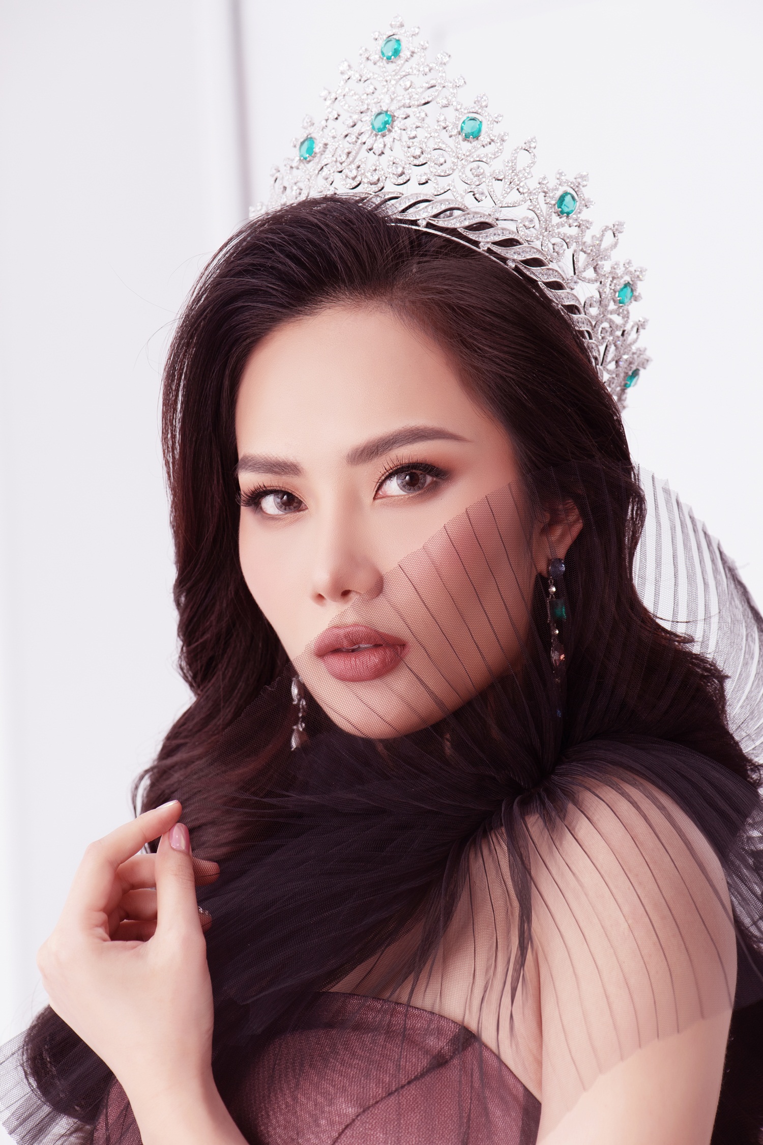 Hoa hậu Du lịch Toàn cầu 2019 Nguyễn Diệu Linh đẹp kiêu hãnh trong bộ ảnh chào xuân - Hình 4