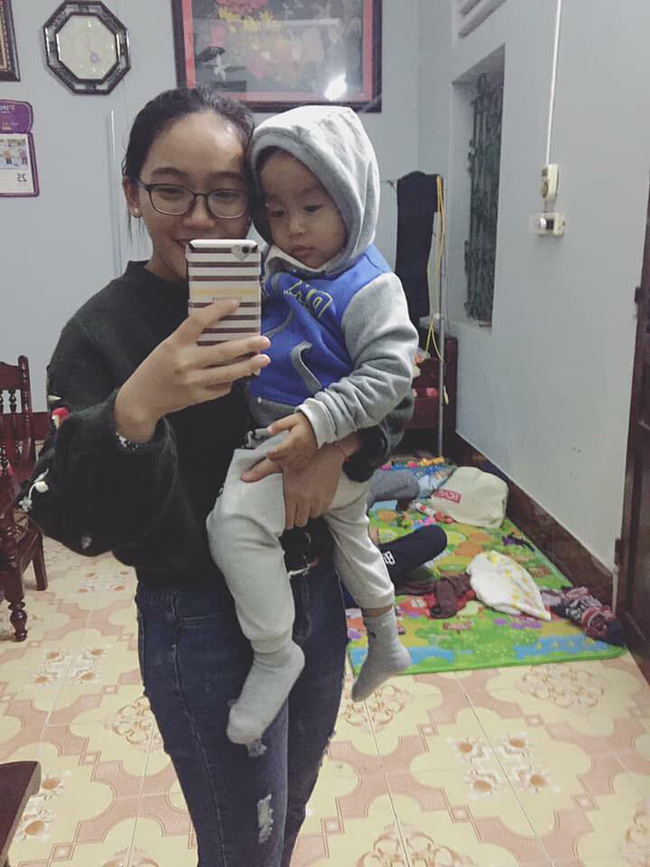 Nhật ký trông em ngày Tết: Cách nhau 1 giáp là chuyện thường, có người lệch hẳn 17-18 tuổi kia kìa - Hình 7