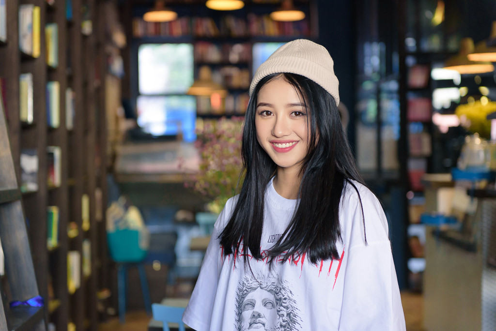Trịnh Thảo: Từng chỉ có 20 nghìn đồng trong túi, gói mì tôm chia 3 bữa - Hình 1