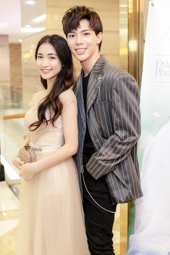 Viết thư chúc Tết gửi Hòa Minzy, Erik khiến dân tình lộn ruột với lời nhắn: Mong chị sớm vượt em về khoản xinh - Hình 4