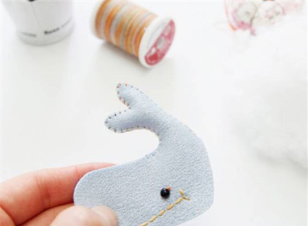Cách làm kẹp tóc handmade chú cá voi cho bé thêm xinh - Hình 4