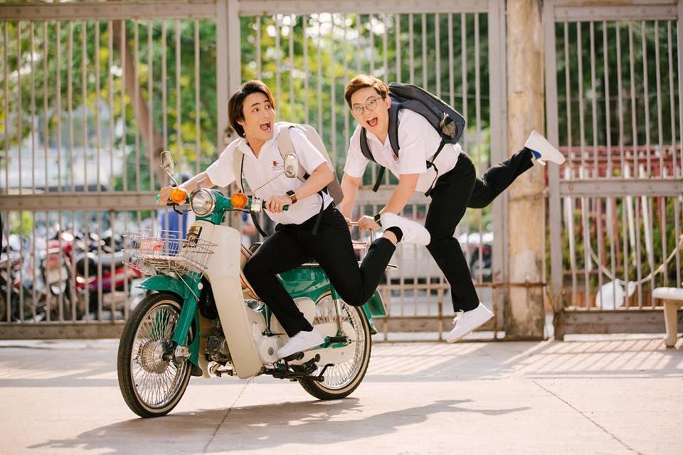 Huỳnh Lập: Là một trong những danh hài được yêu mến nhất tại Việt Nam, hình ảnh của Huỳnh Lập luôn mang lại cho các bạn cảm giác vui tươi và thoải mái. Nhấn vào hình để xem những tiểu phẩm hài hước và ý nghĩa của anh chàng nhé!
