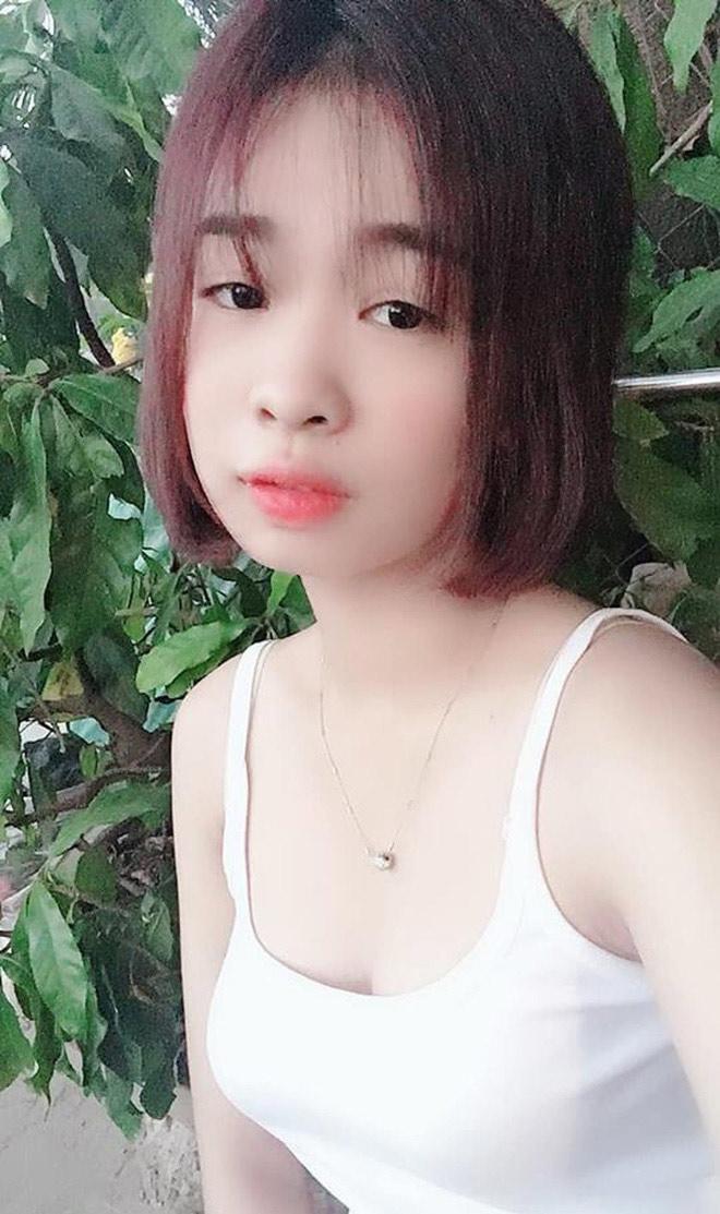 Hot girl Việt đẹp cá tính với tóc ngắn ngang vai