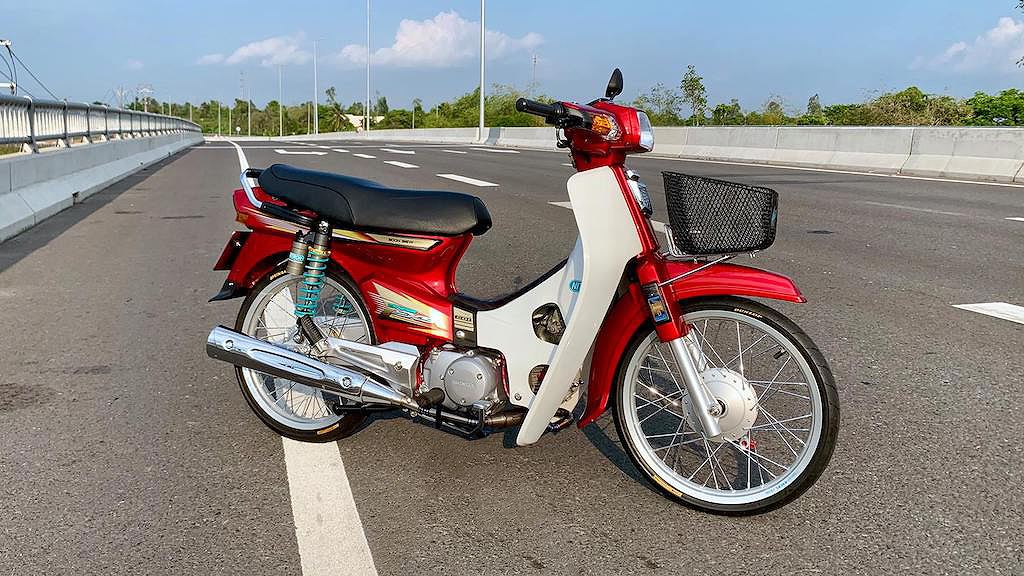 Dân Bắc độ kiểng Honda Dream II kiểu miền Nam tạo chất riêng với những  điểm nhấn độc đáo  Xe máy  Việt Giải Trí