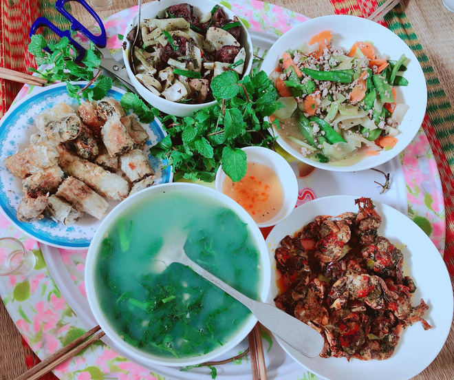 Chụp ảnh bên 5 đứa trẻ, bà mẹ 9x bỗng thành người mượn con hàng xóm câu like và sự thật đằng sau - Hình 8