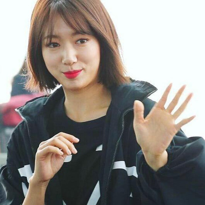 Fan Hàn tâng bốc lên mây xanh, netizen Trung tranh nhau chê Park Shin Hye béo đến mức già hẳn đi - Hình 2