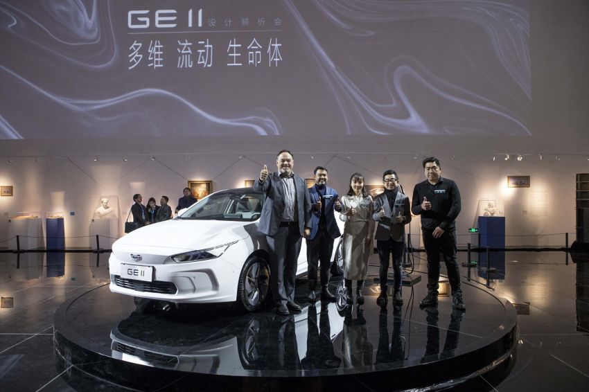 Geely GE11 hé lộ hình ảnh nội thất bắt mắt với một màn hình cảm ứng 12.3-inch - Hình 1