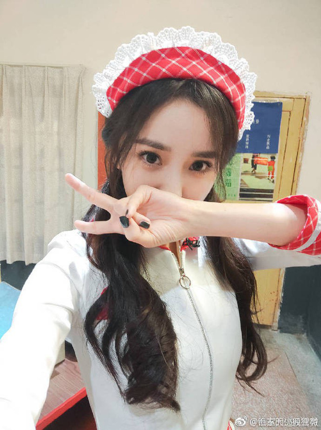 Sau ly hôn, Dương Mịch vẫn chiếm No.1 nhờ vào những hình ảnh hóa thân thành công chúa vô cùng xinh đẹp - Hình 6