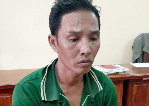 Tạm giam ngư dân đâm bạn chết vì bị làm đau tay lúc kéo lưới - Hình 1