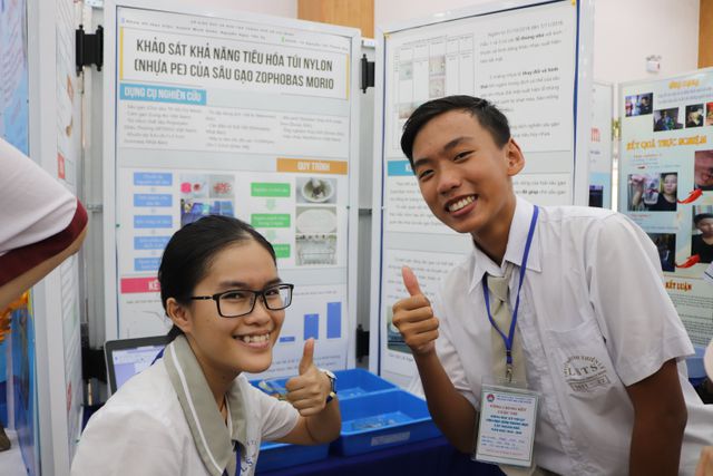TPHCM: Học trò lớp 10 báo cáo nghiên cứu khoa học bằng... nhạc Rap - Hình 1